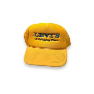 Vintage‎ Otto SnapBack Trucker Hat “Levi’s A Gathering Place” Yellow